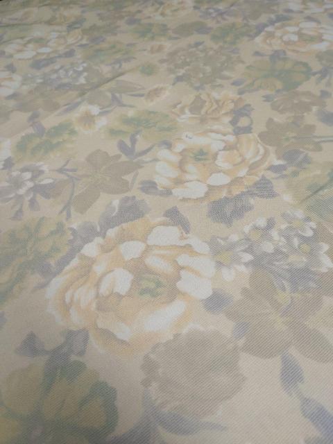 レトロ(BL572)約80cm幅×約4.2m・ポリエステル系花柄プリント < ペット/手芸/園芸 レトロ(BL572)約80cm幅×約4.2m・ポリエステル系花柄プリント < ペット/手芸/園芸の