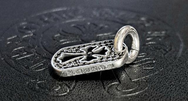 CHROME HEARTS/�^�C�j�[�J�b�g�A�E�g�N���X �`���[�� �_�C��pave�~���[���`�F�[�� 20inch 2�_ �� �u�����h�� 