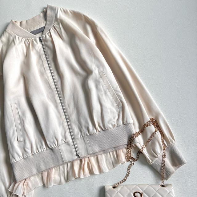 ◆ディアリウム◆3万◆バックシフォン切替ブルゾン◆MA-1◆アイボリー◆白◆M < 女性ファッション ◆ディアリウム◆3万◆バックシフォン切替ブルゾン◆MA-1◆アイボリー◆白◆M < 女性ファッションの