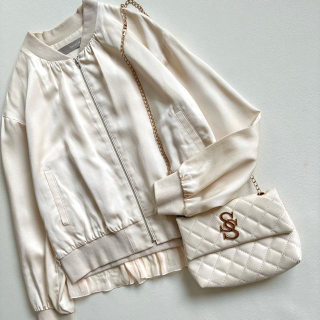 ◆ディアリウム◆3万◆バックシフォン切替ブルゾン◆MA-1◆アイボリー◆白◆M < 女性ファッション ◆ディアリウム◆3万◆バックシフォン切替ブルゾン◆MA-1◆アイボリー◆白◆M < 女性ファッションの