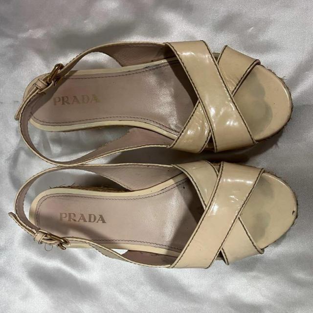 PRADA プラダ ジュート ウェッジソールサンダル パテントレザー 23cm PRADA < ブランド PRADA プラダ ジュート ウェッジソールサンダル パテントレザー 23cm PRADA < ブランドの