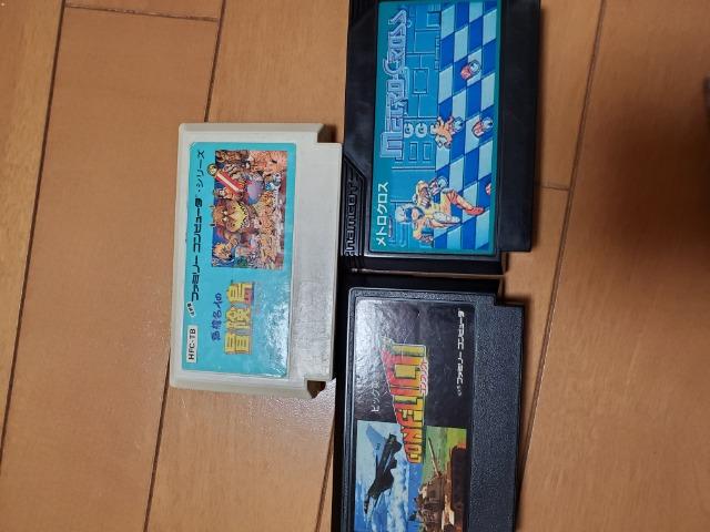 コンフリクト メトロクロス 高橋名人の冒険島 < ゲーム本体/ソフト  コンフリクト メトロクロス 高橋名人の冒険島  < ゲーム本体/ソフトの