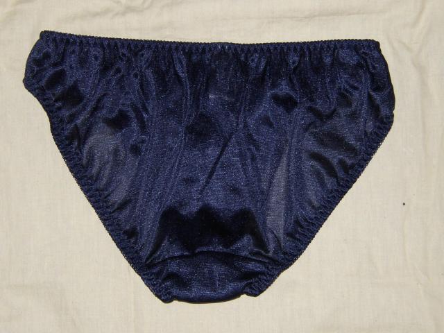 光沢刺繍使いがお洒落D70Mワイヤー入り < 女性ファッション 光沢刺繍使いがお洒落D70Mワイヤー入り < 女性ファッションの