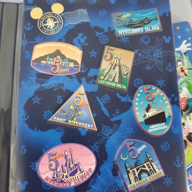 込み★ディズニーランド&シー★メダル73枚&メダルブック2冊★ < アニメ/コミック/キャラクター  込み★ディズニーランド&シー★メダル73枚&メダルブック2冊★ < アニメ/コミック/キャラクターの