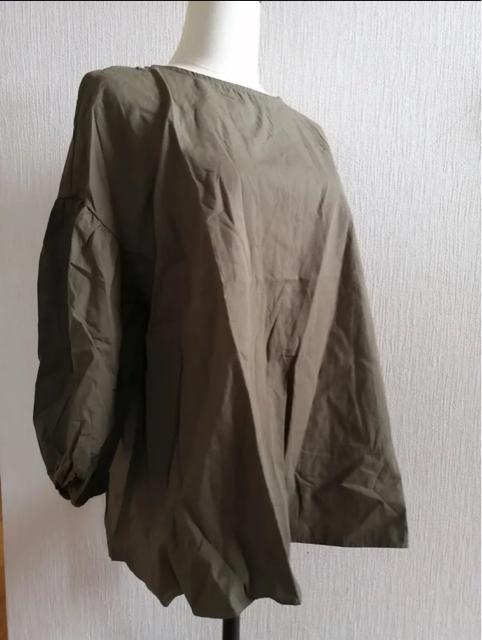 後ろリボン バルーンスリーブ チュニックブラウス レディース ゆったり 体型カバー 長袖 上品 ナチュラル 春 秋 冬 トップス < 女性ファッション  後ろリボン バルーンスリーブ チュニックブラウス レディース ゆったり 体型カバー 長袖 上品 ナチュラル 春 秋 冬 トップス < 女性ファッションの