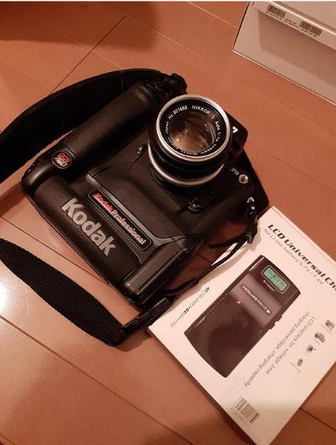 KODAK DCS-760 fW^჌t nikon F5{fB Nikkor 50mm F1.4t   Ɠd/AV 
