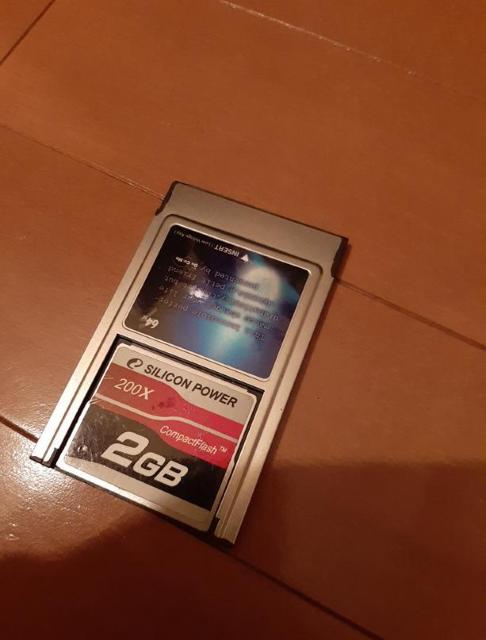 KODAK DCS-760 fW^჌t nikon F5{fB Nikkor 50mm F1.4t  Ɠd/AV 