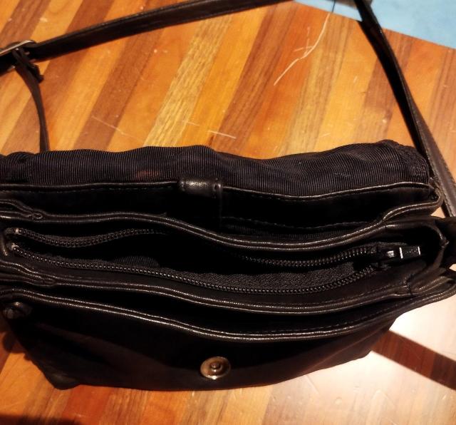 �����U�[�V�����_�[�o�b�O �� �����t�@�b�V������ 