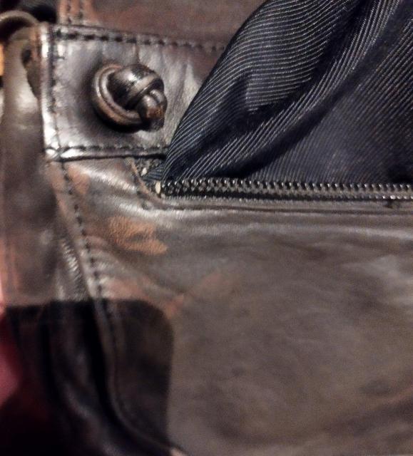 �����U�[�V�����_�[�o�b�O �� �����t�@�b�V������ 