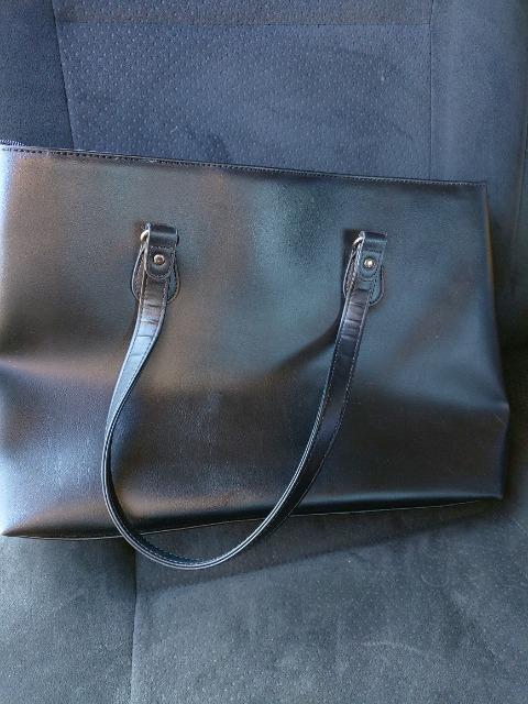 FREUDE  �傫�߃V�����_�[�o�b�O   �n���h�o�b�O ��������  �r�W�l�X  ���o����  �V���b�s���O �� �����t�@�b�V������ 