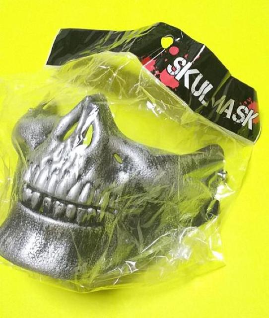 ハロウィン コスプレやオブジェに★SKULL MASK★新品 仮装 < 女性ファッション ハロウィン コスプレやオブジェに★SKULL MASK★新品 仮装 < 女性ファッションの