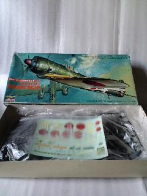 J L[43ꎮ퓬@U^ @1/72  zr[ 