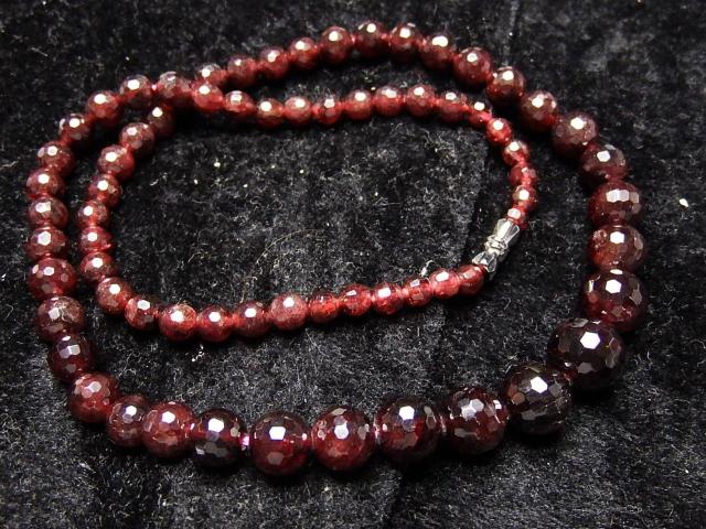 ガーネット天然石ネックレス1月の誕生石ミラーカット最大約11mm弱玉 < 女性アクセサリー/時計  ガーネット天然石ネックレス1月の誕生石ミラーカット最大約11mm弱玉 < 女性アクセサリー/時計の