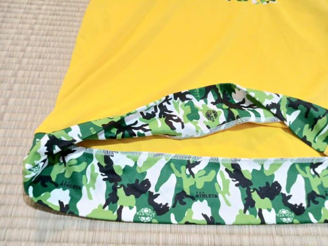 ATHLETA フード付きイエローシャツ М < レジャー/スポーツ  ATHLETA フード付きイエローシャツ М < レジャー/スポーツの