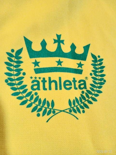 ATHLETA フード付きイエローシャツ М < レジャー/スポーツ  ATHLETA フード付きイエローシャツ М < レジャー/スポーツの