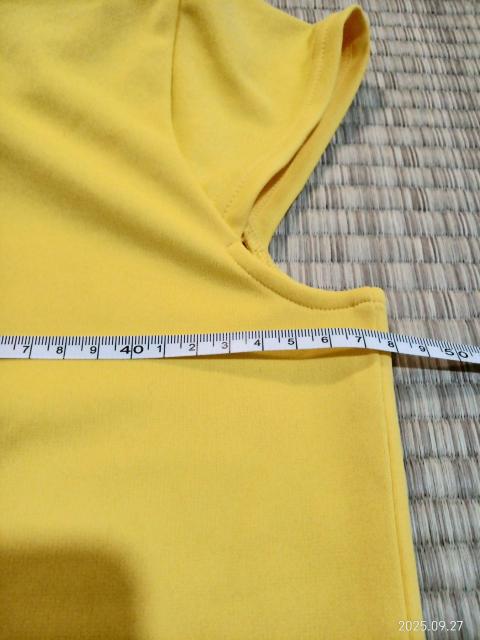 ATHLETA フード付きイエローシャツ М < レジャー/スポーツ  ATHLETA フード付きイエローシャツ М < レジャー/スポーツの