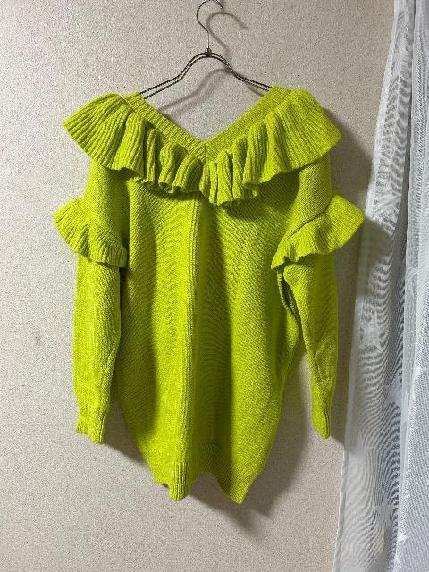 新品タグ付きZARA★鮮やかゆったりフリルニット < ブランド 新品タグ付きZARA★鮮やかゆったりフリルニット < ブランドの