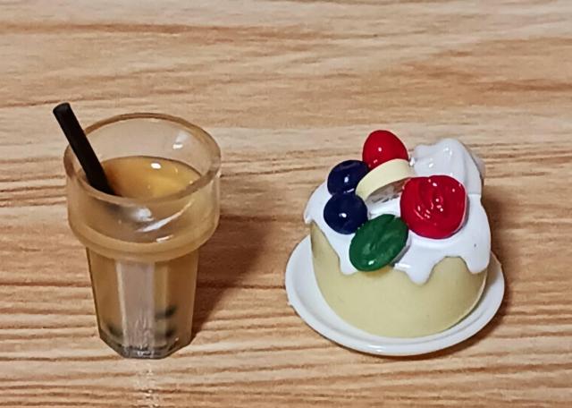 シマエナガの可愛い絵柄のピンクミニソファセット 手作り樹脂ケーキパピオカ付き < ホビー シマエナガの可愛い絵柄のピンクミニソファセット 手作り樹脂ケーキパピオカ付き < ホビーの