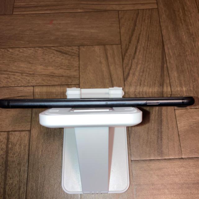 iPhone 7 Plus 128GB �}�b�g�u���b�N SIM�t���[ ���o�b�e���[�C���\�� �� �Ɠd/AV�� 