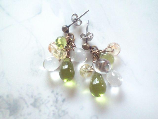 *ぷるぷるドロップのピアス*緑 10002 < 女性アクセサリー/時計  *ぷるぷるドロップのピアス*緑 10002 < 女性アクセサリー/時計の