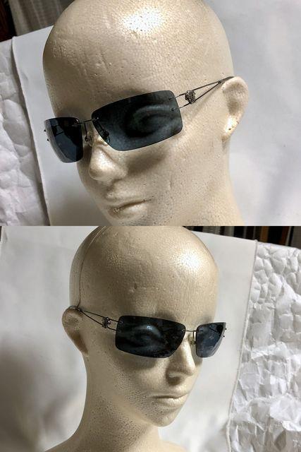 正規美レア VERSACEヴェルサーチ ヴィンテージ メデューサロゴ メタルサングラス黒 ブラックメタリックフレーム 軽量 付属有 < ブランド  正規美レア VERSACEヴェルサーチ ヴィンテージ メデューサロゴ メタルサングラス黒 ブラックメタリックフレーム 軽量 付属有 < ブランドの