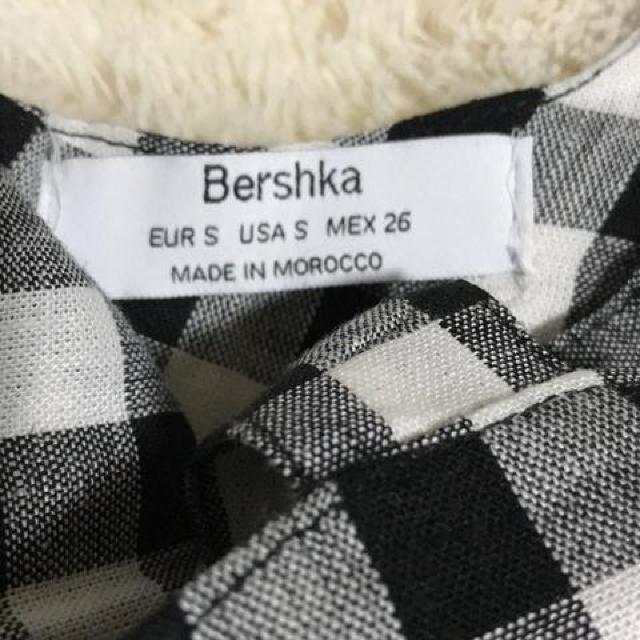 Bershkaデザインキャミソール Sサイズ < ブランド  Bershkaデザインキャミソール Sサイズ < ブランドの