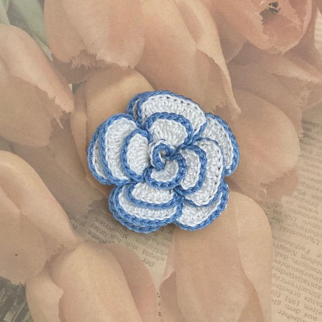ハンドメイド♪レース編み 薔薇風お花モチーフのブローチ < 女性ファッション  ハンドメイド♪レース編み 薔薇風お花モチーフのブローチ  < 女性ファッションの