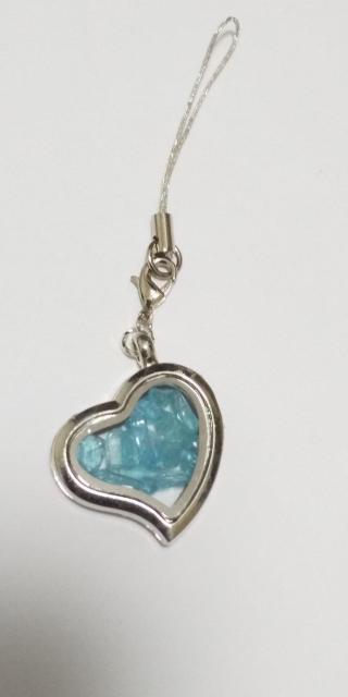 ���A�p�^�C�g����̃n�[�g�̃X�g���b�v�� 