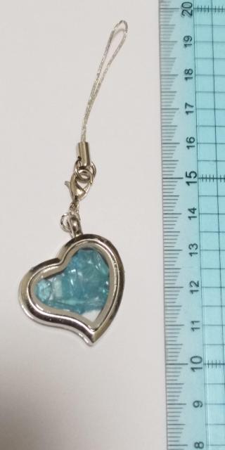 ���A�p�^�C�g����̃n�[�g�̃X�g���b�v��