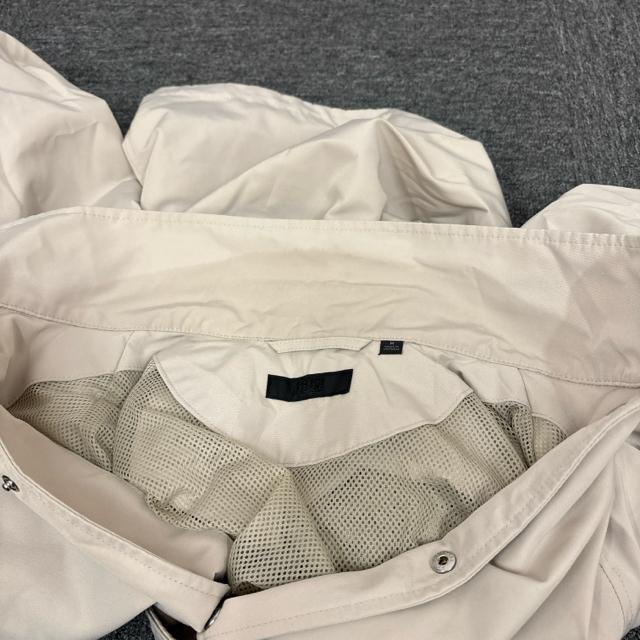  UNIQLO jN R[`WPbg  uh 