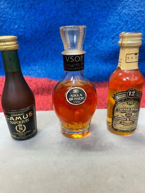 希少 ミニボトル古酒3本セット|カミュ ナポレオン/ニッカ V.S.O.P./シーバスリーガル12年 お酒 ミニボトル VSOP < グルメ/ドリンク 希少 ミニボトル古酒3本セット|カミュ ナポレオン/ニッカ V.S.O.P./シーバスリーガル12年 お酒 ミニボトル VSOP < グルメ/ドリンクの