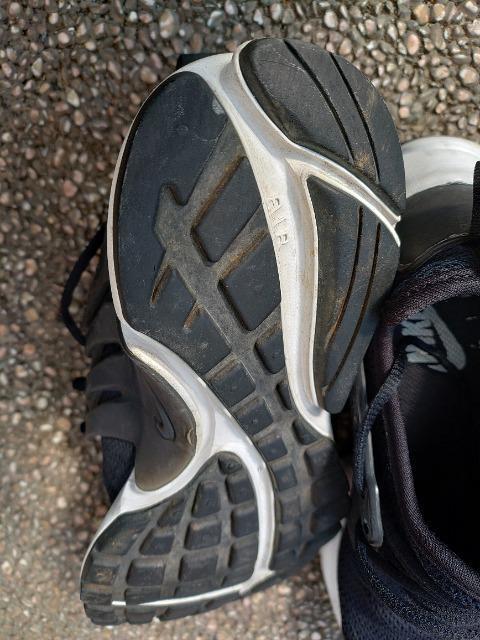 NIKE AIR スニーカー ジョギング ウォーキング お散歩 スポーツジム サイズ23cm < ブランド NIKE AIR スニーカー ジョギング ウォーキング お散歩 スポーツジム サイズ23cm < ブランドの