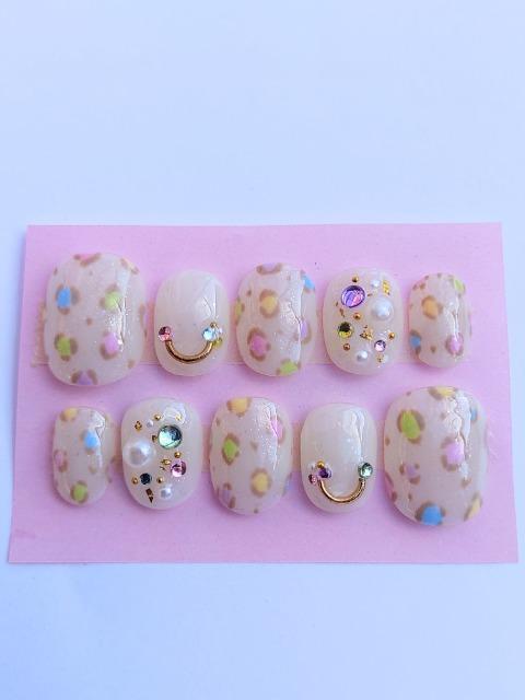 売り切り値下げ☆ジェルネイル カラフルレオパード ヒョウ柄 ストーン&パール ショート < 香水/コスメ/ネイル 売り切り値下げ☆ジェルネイル カラフルレオパード ヒョウ柄 ストーン&パール ショート < 香水/コスメ/ネイルの