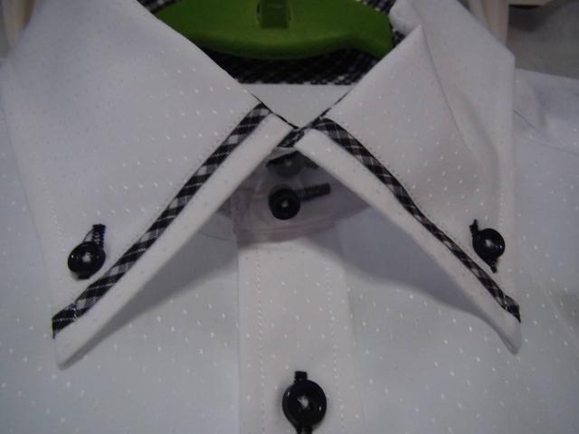 MENS BATSUのドレスシャツ(L)新品タグ付き!。 < 男性ファッション  MENS BATSUのドレスシャツ(L)新品タグ付き!。 < 男性ファッションの