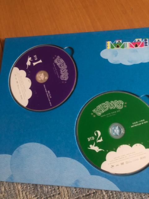 超レア!☆NEWS/LIVETOUR2012☆初回限定盤/CD+3DVD☆美品☆ < タレントグッズ  超レア!☆NEWS/LIVETOUR2012☆初回限定盤/CD+3DVD☆美品☆ < タレントグッズの