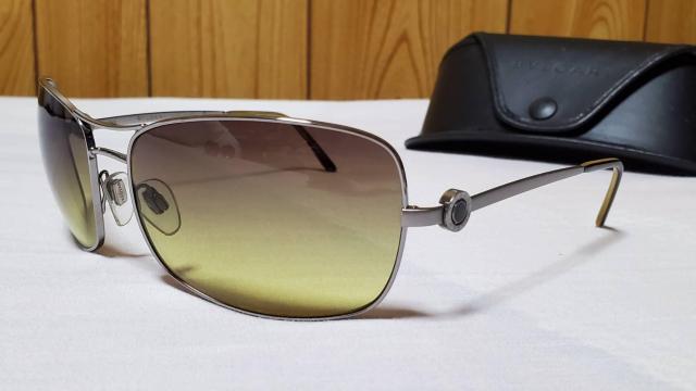 正規良 ブルガリ B-zeroリングアイコン×ブランドロゴ メタルフレームサングラス 茶カーキ 付属有 < ブランド  正規良 ブルガリ B-zeroリングアイコン×ブランドロゴ メタルフレームサングラス 茶カーキ 付属有  < ブランドの
