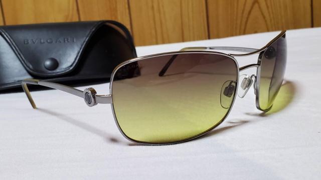 正規良 ブルガリ B-zeroリングアイコン×ブランドロゴ メタルフレームサングラス 茶カーキ 付属有 < ブランド  正規良 ブルガリ B-zeroリングアイコン×ブランドロゴ メタルフレームサングラス 茶カーキ 付属有 < ブランドの