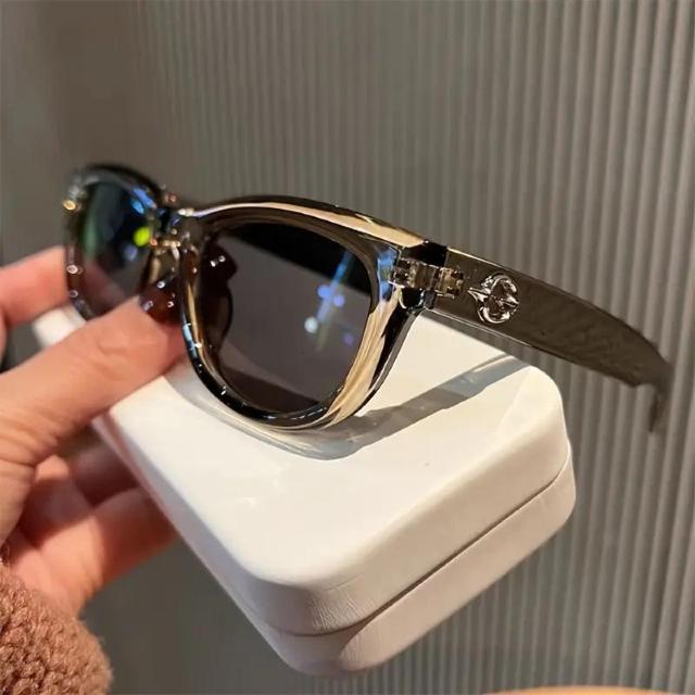超お買い得590円★ プリントフレームの女性用 猫目ファッション眼鏡 - オーバル形状、ポリカーボン素材 オリーブグリーン < 女性ファッション  超お買い得590円★ プリントフレームの女性用 猫目ファッション眼鏡 - オーバル形状、ポリカーボン素材 オリーブグリーン  < 女性ファッションの