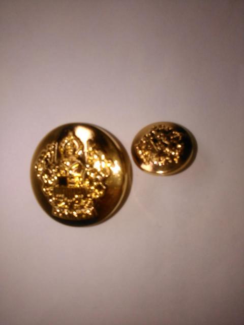 中古品 手芸用品 ボタン 2個 ゴールド色 < ペット/手芸/園芸 中古品 手芸用品 ボタン 2個 ゴールド色 < ペット/手芸/園芸の