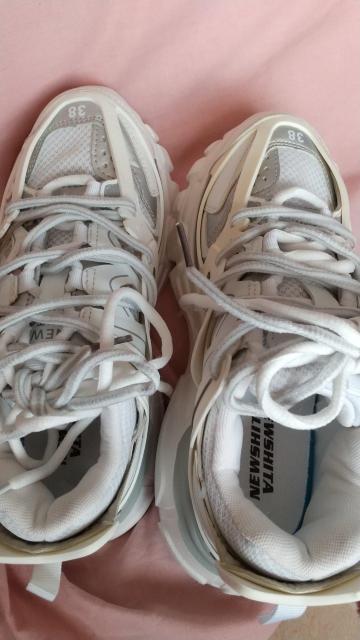 NEWSHITA スニーカー < キッズ/ベビー NEWSHITA スニーカー < キッズ/ベビーの