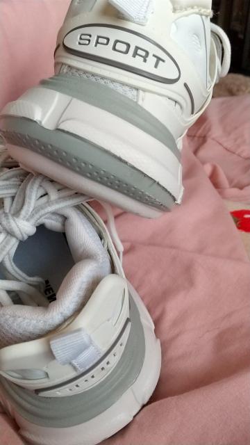 NEWSHITA スニーカー < キッズ/ベビー NEWSHITA スニーカー < キッズ/ベビーの