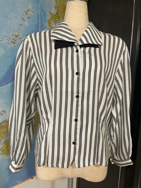 トップス ブラウス 長袖 9号 未使用 美品 < 女性ファッション  トップス ブラウス 長袖 9号 未使用 美品  < 女性ファッションの