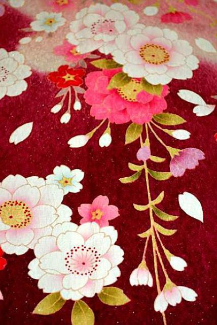 振袖 中古 最高峰 新品同様 魔除けの赤 暈染め 銀通し地 金糸 刺繍 枝垂れ桜 藤 身丈162cm 裄丈65.5cm T2917 < 女性ファッション  振袖 中古 最高峰 新品同様 魔除けの赤 暈染め 銀通し地 金糸 刺繍 枝垂れ桜 藤 身丈162cm 裄丈65.5cm T2917 < 女性ファッションの