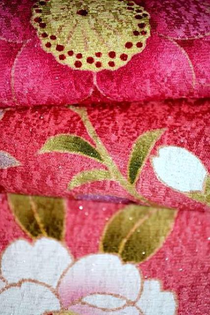 振袖 中古 最高峰 新品同様 魔除けの赤 暈染め 銀通し地 金糸 刺繍 枝垂れ桜 藤 身丈162cm 裄丈65.5cm T2917 < 女性ファッション  振袖 中古 最高峰 新品同様 魔除けの赤 暈染め 銀通し地 金糸 刺繍 枝垂れ桜 藤 身丈162cm 裄丈65.5cm T2917 < 女性ファッションの