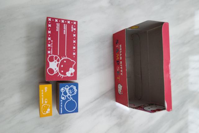 HELLO KITTY X^v g  CeA/Ct 