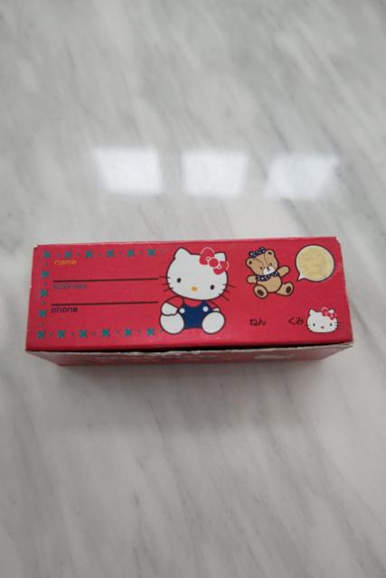 HELLO KITTY X^v g  CeA/Ct 