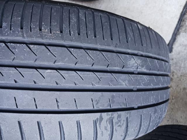 215/35R19 ă^CAA~Zbg