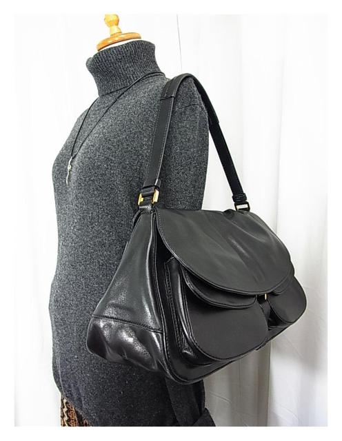 激安良品★正規品 美品 BRUNO MAGLI(ブルーノマリ) ラムスキンレザー ショルダーバッグ ブラック < ブランド 激安良品★正規品 美品 BRUNO MAGLI(ブルーノマリ) ラムスキンレザー ショルダーバッグ ブラック < ブランドの