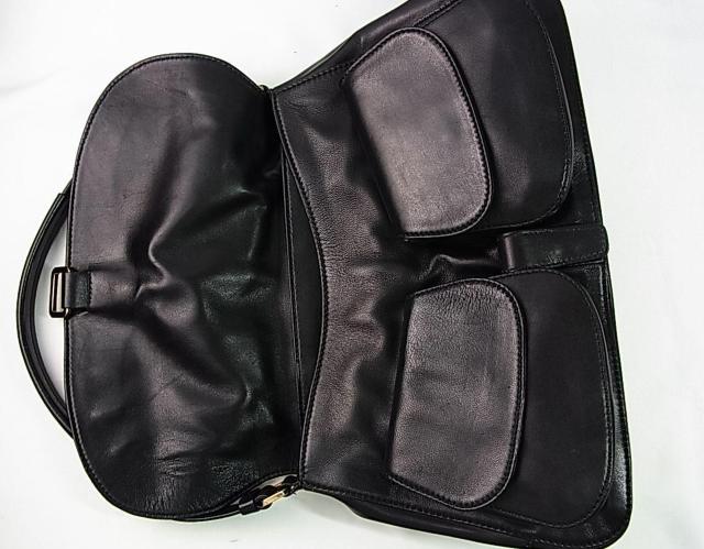 激安良品★正規品 美品 BRUNO MAGLI(ブルーノマリ) ラムスキンレザー ショルダーバッグ ブラック < ブランド 激安良品★正規品 美品 BRUNO MAGLI(ブルーノマリ) ラムスキンレザー ショルダーバッグ ブラック < ブランドの