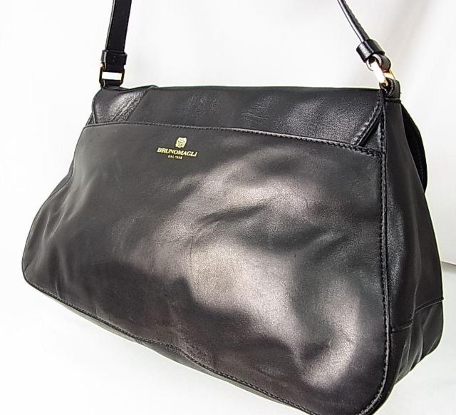 激安良品★正規品 美品 BRUNO MAGLI(ブルーノマリ) ラムスキンレザー ショルダーバッグ ブラック < ブランド 激安良品★正規品 美品 BRUNO MAGLI(ブルーノマリ) ラムスキンレザー ショルダーバッグ ブラック < ブランドの